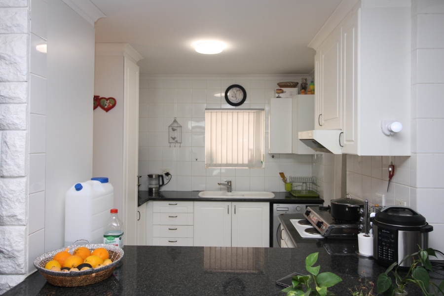 2 Bedroom Property for Sale in Harbour Island Western Cape